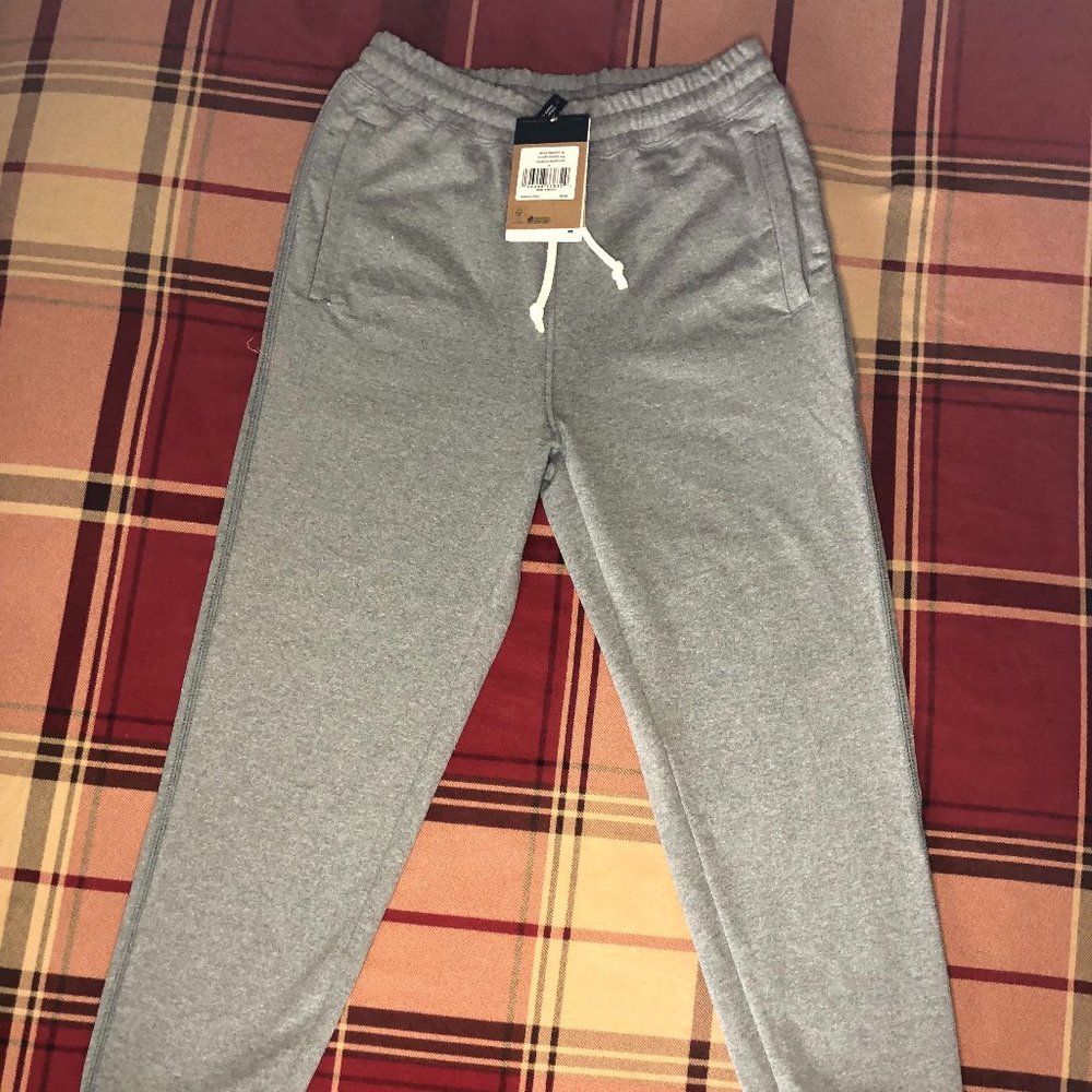 The North Face Men's Heritage Patch Joggers - Grey - Size Small